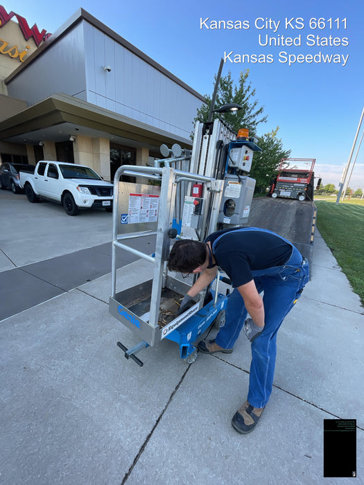 2021 GENIE AWP-30S DC