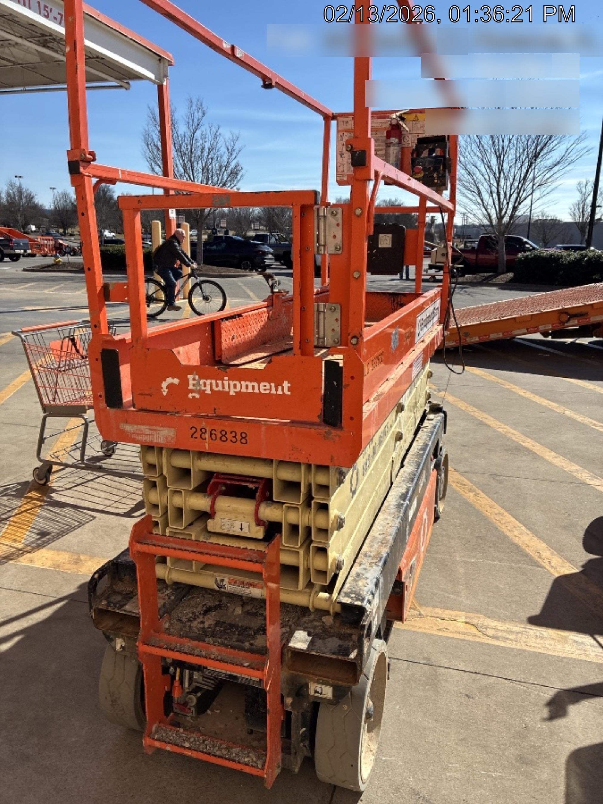 2022 JLG ES2632