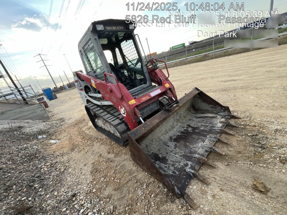 2019 Takeuchi TL8 Cab, Heat/AC, Defroster, 15" Wide Rubber Tracks, Back-up Alarm, Front & Rear Working Lights, Auxiliary Hydraulics, Two-Speed Travel, Electronic Monitoring System, Hydraulic Universal Quick Hitch 76" HD Dirt Bucket with 8 Teeth, 20.3 cubic feet Capacity