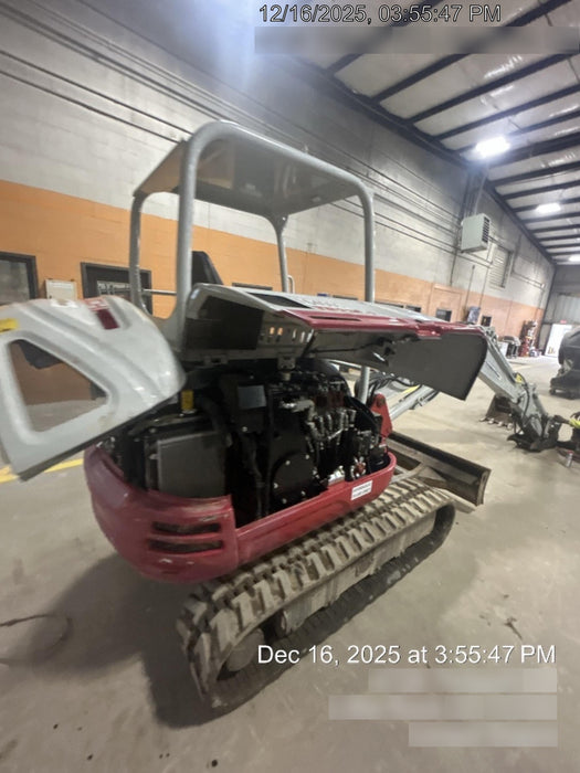 2021 TAKEUCHI TB235-2R