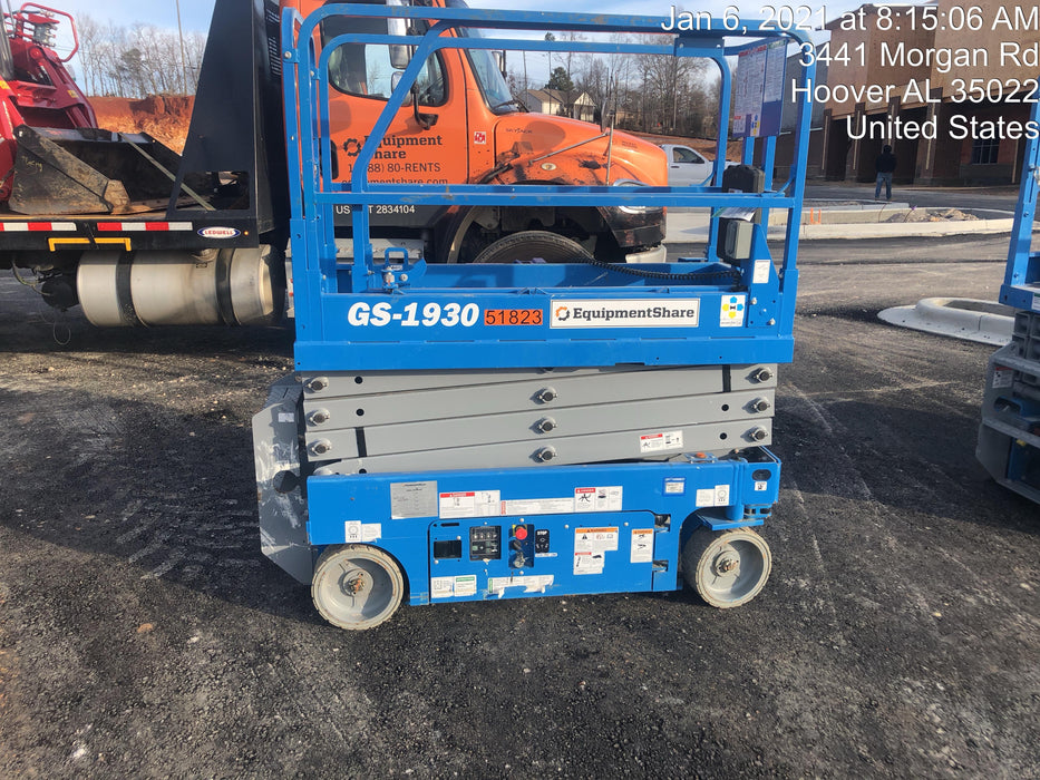 2019 Genie GS-1930 Fixed Rails with Chain Entry