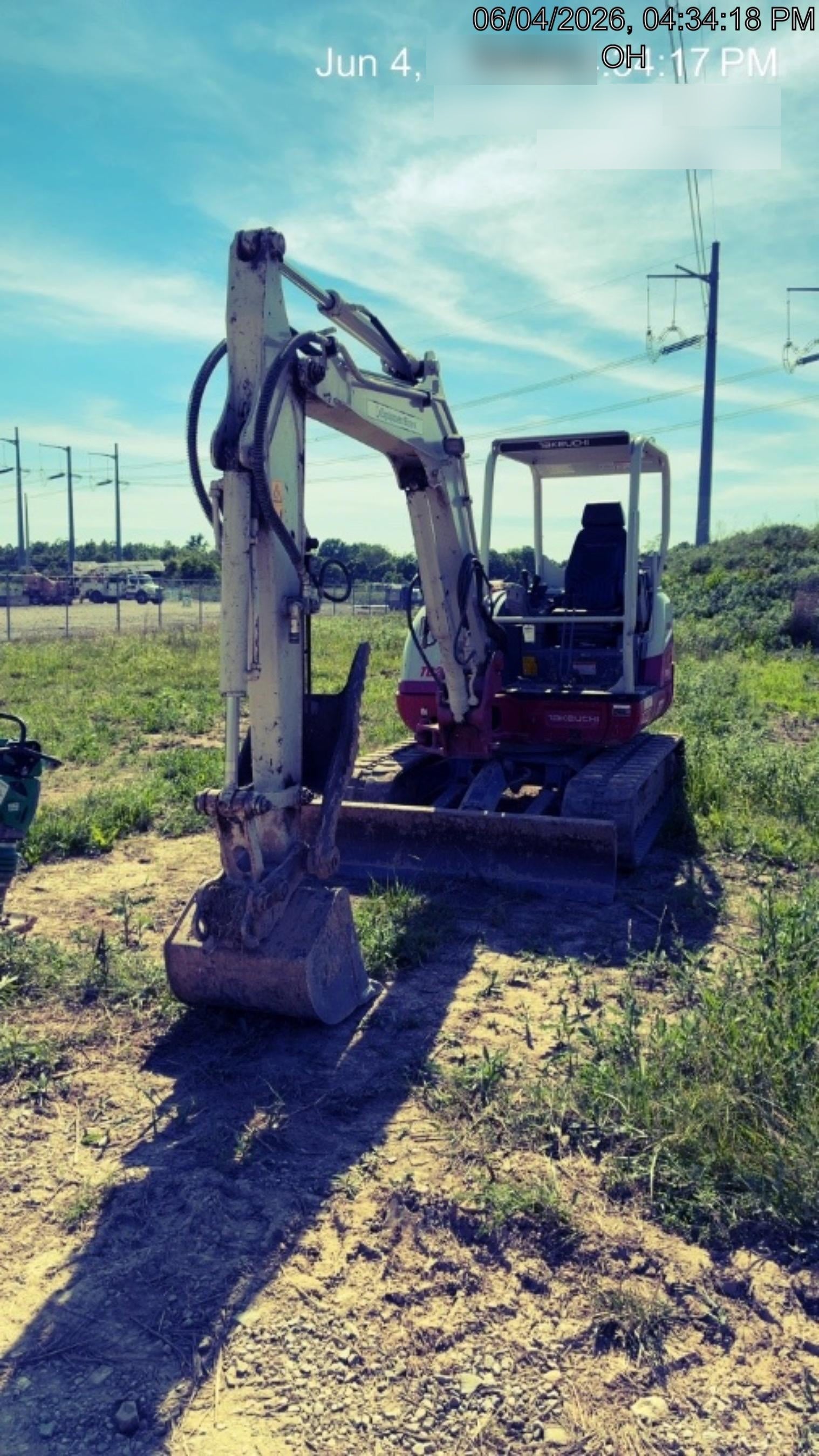 2022 TAKEUCHI TB250-2R