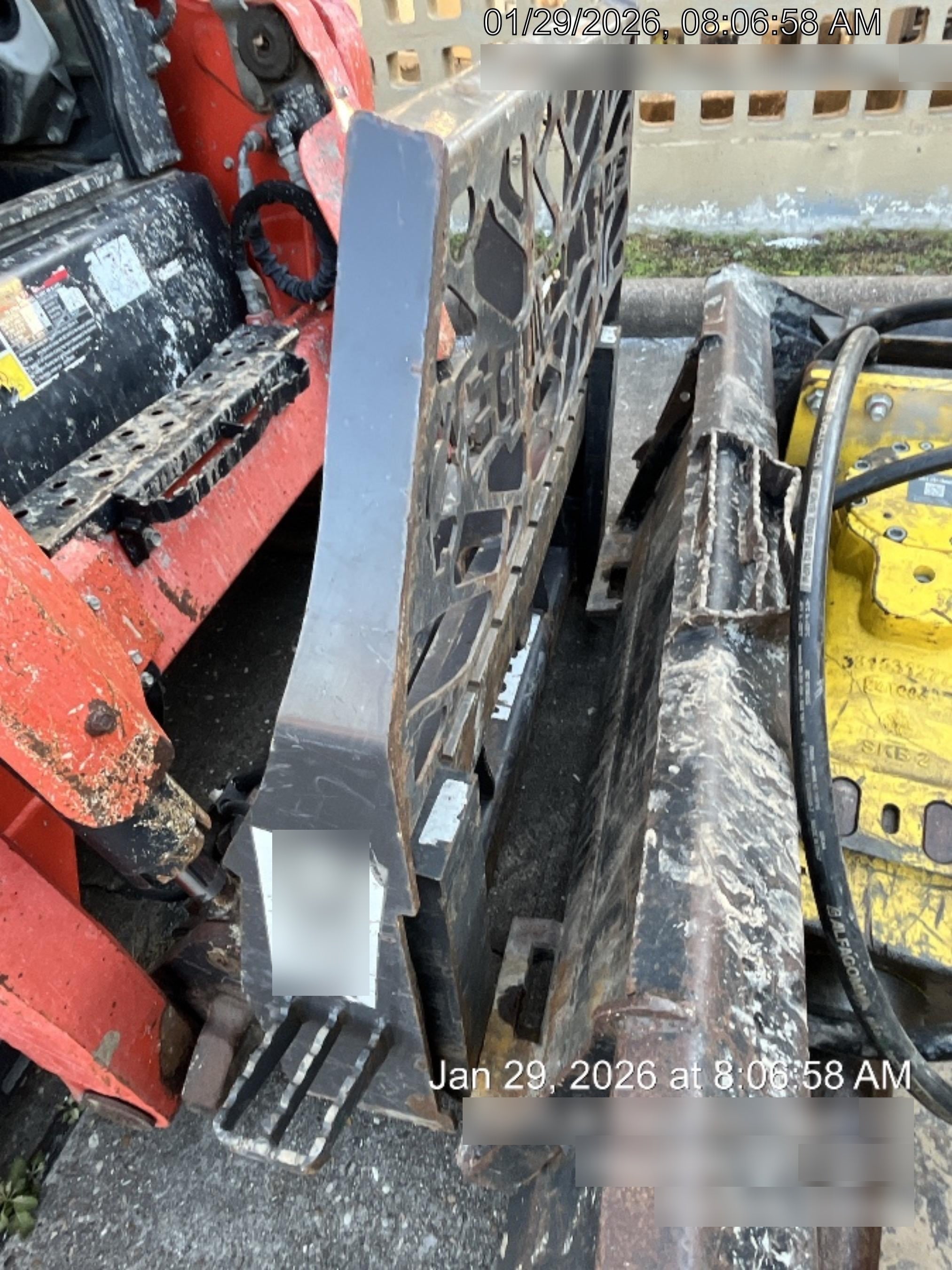 2022 PALADIN 48" Pallet Forks - Paladin