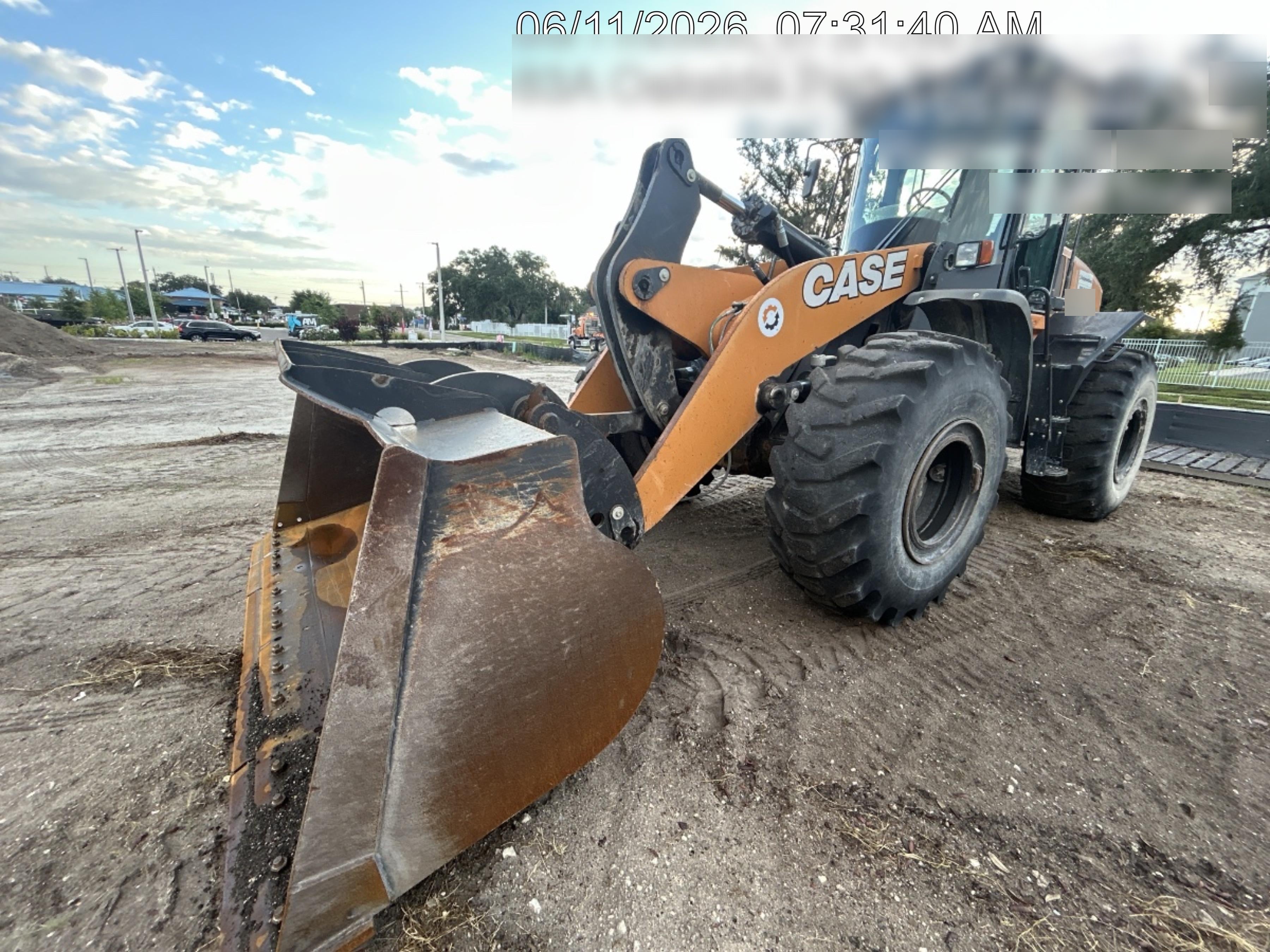 2023 CASE 821G