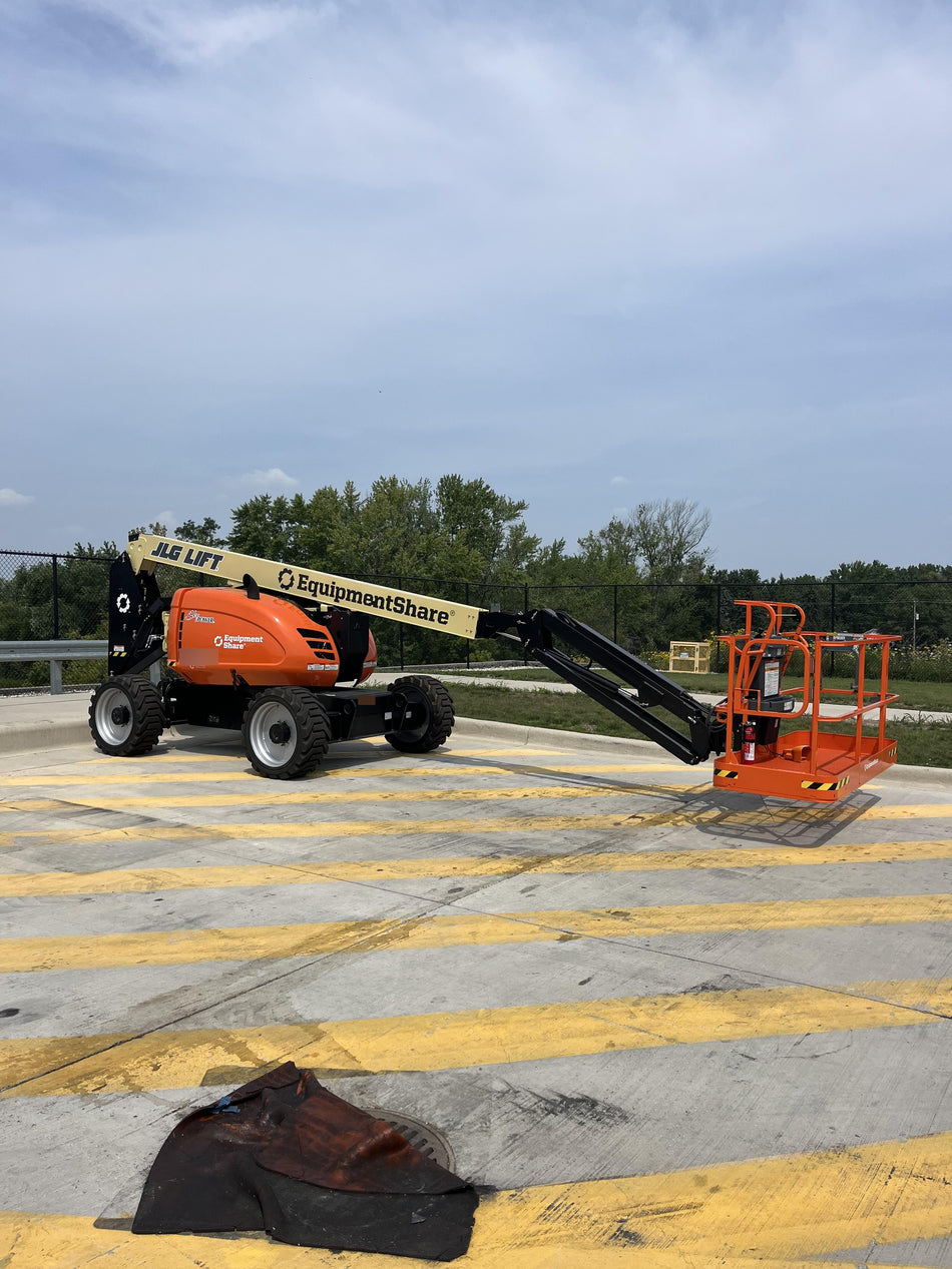 2025 JLG 600AJ