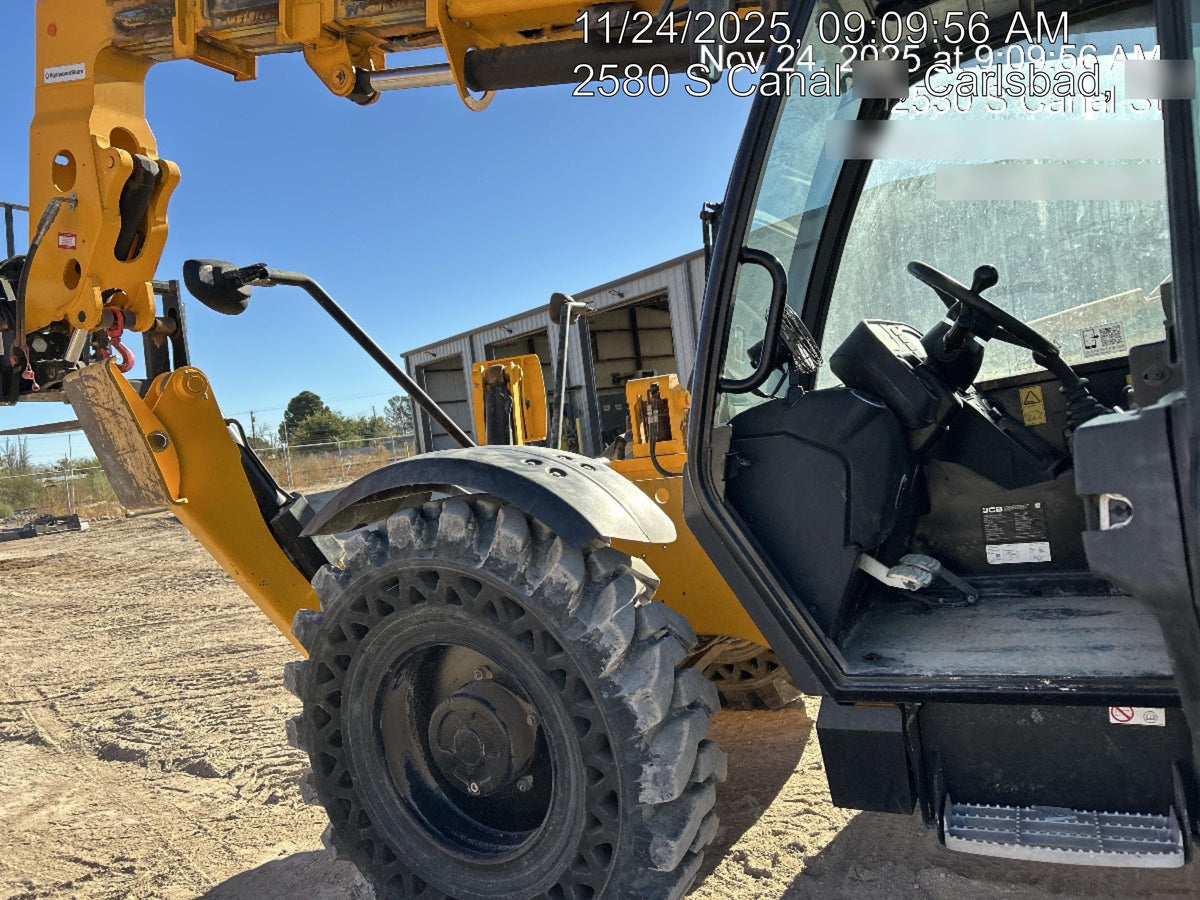 2023 JCB 514-56