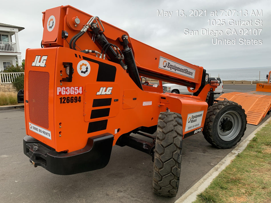 2021 SKYTRAK 8042