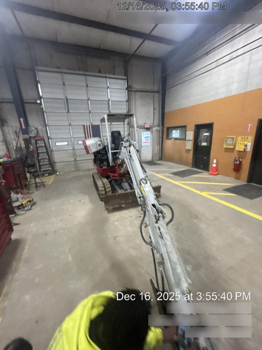 2021 TAKEUCHI TB235-2R