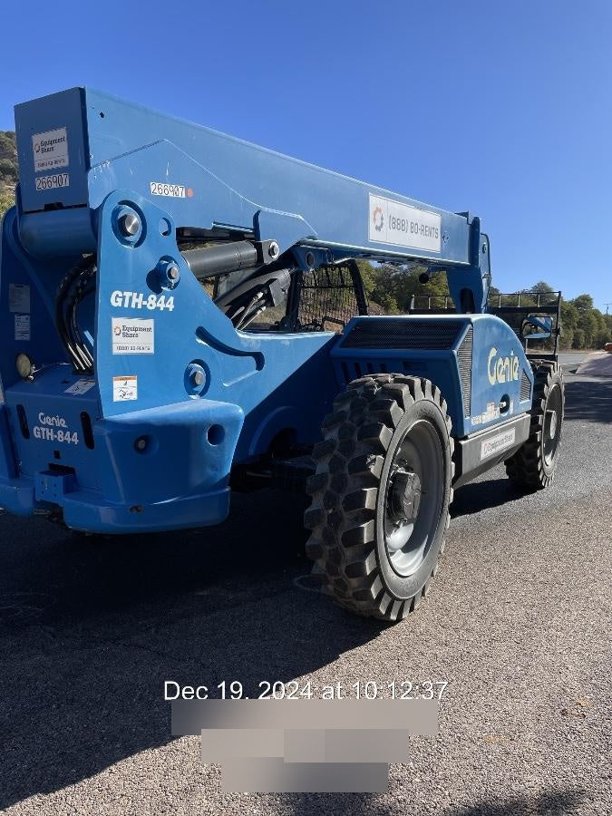 2022 GENIE GTH-844