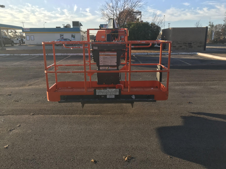 2019 JLG 860SJ