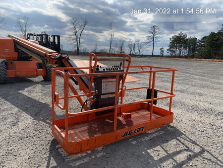 2019 JLG 660SJ