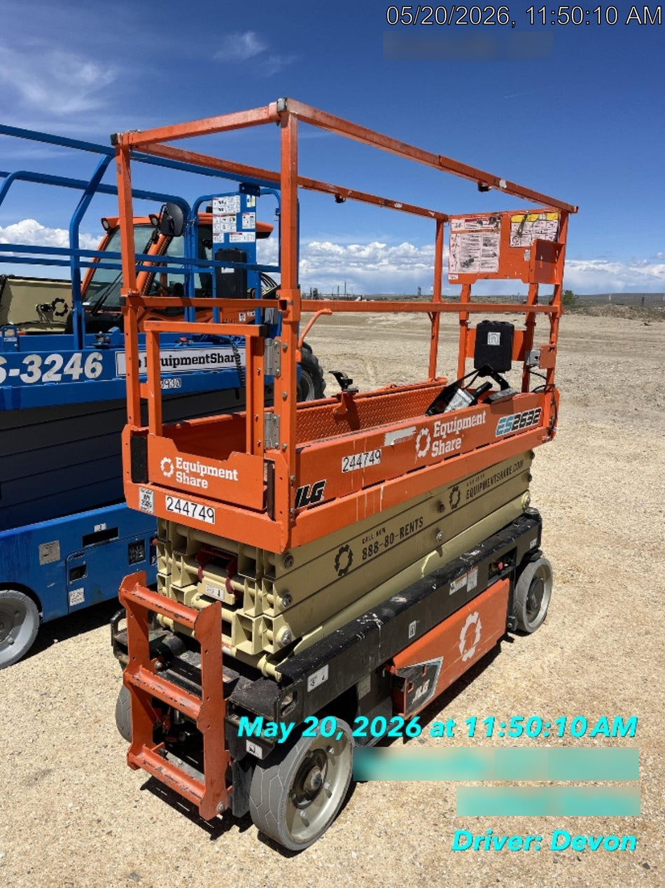 2022 JLG ES2632
