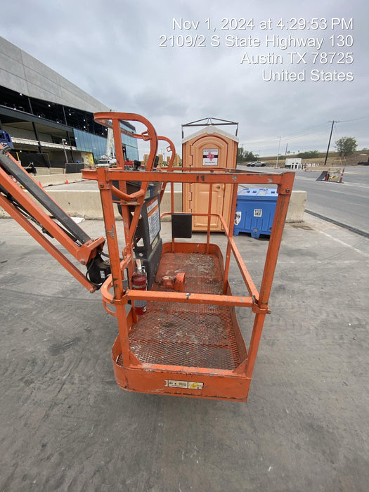 2019 JLG 450AJ