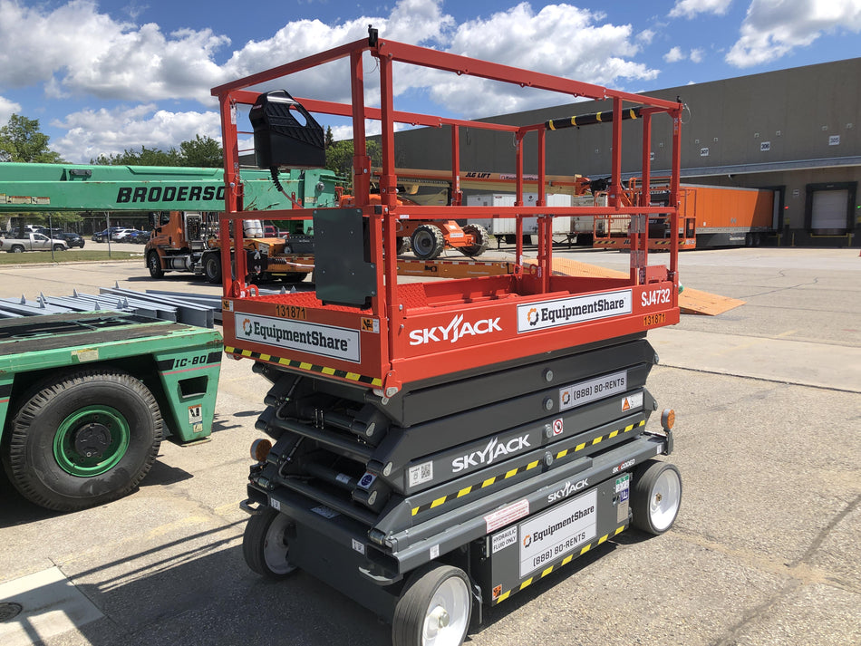 2021 SKYJACK SJ4732
