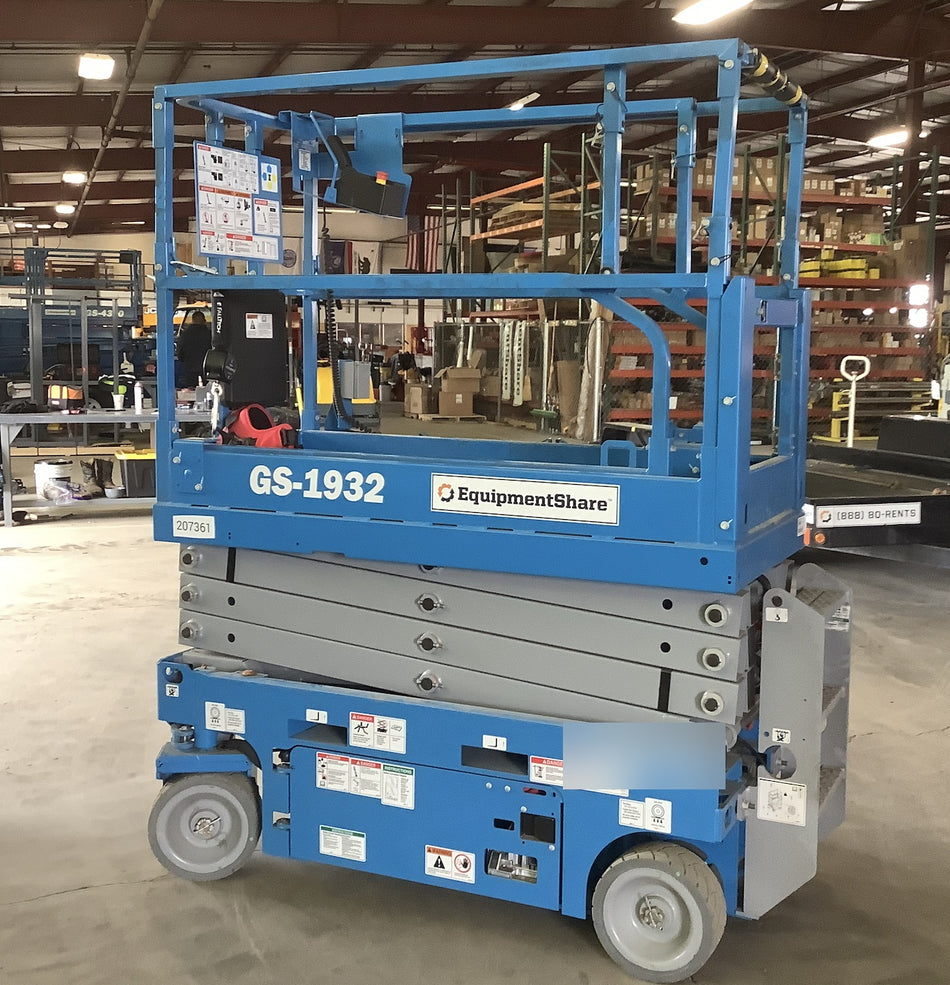 2022 GENIE GS-1932