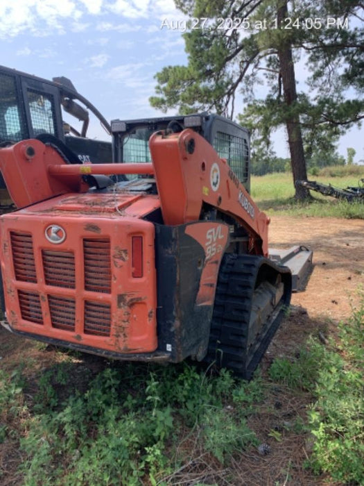 2019 Kubota SVL95-2S Cab/Heat/Air, Standard Tracks, Standard Flow, Hydraulic QC 80" HD w/ Smooth Cutting Edge