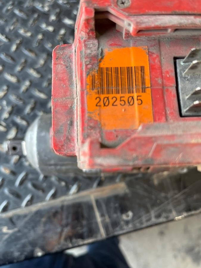 2021 MILWAUKEE 2864-22