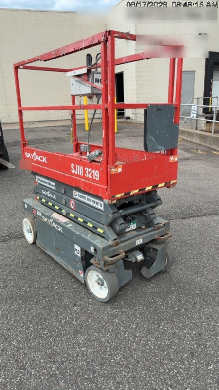 2017 Skyjack SJIII-3219 Standard Rental Specs