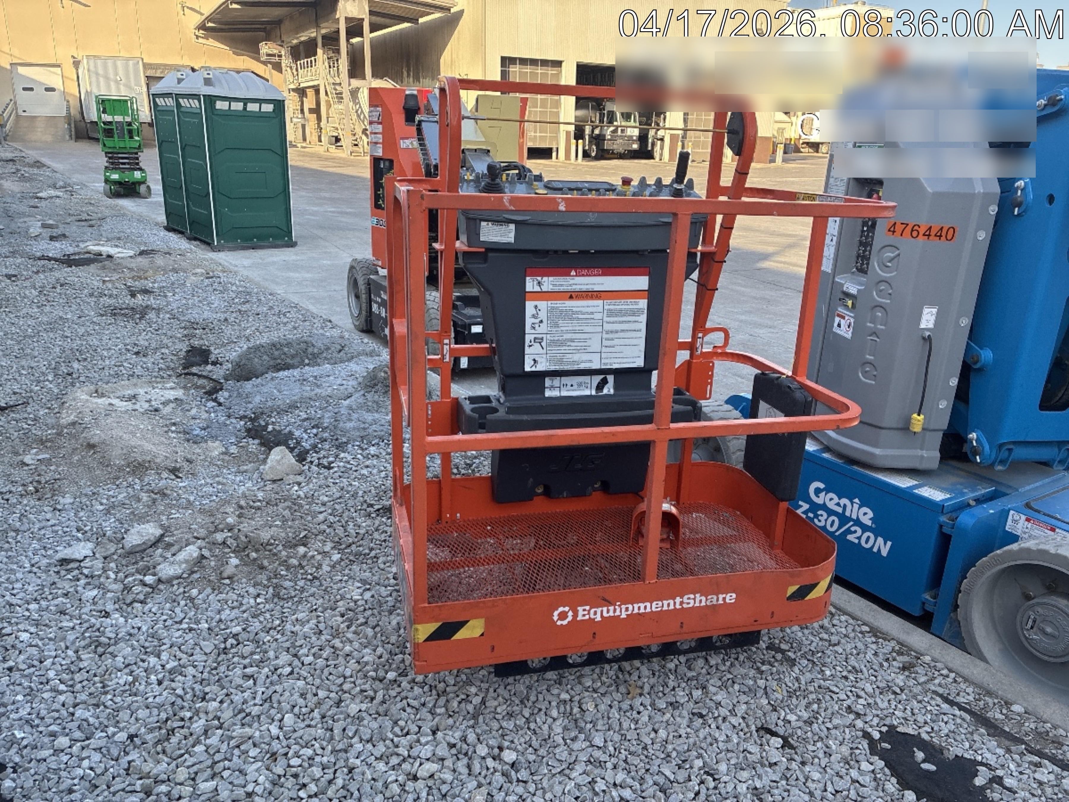 2025 JLG E300AJP