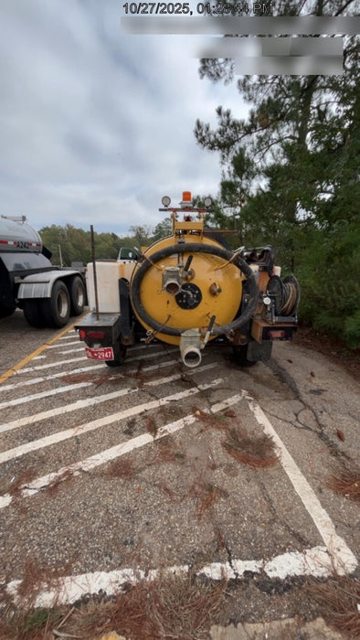 2021 VAC-TRON LP573XDT