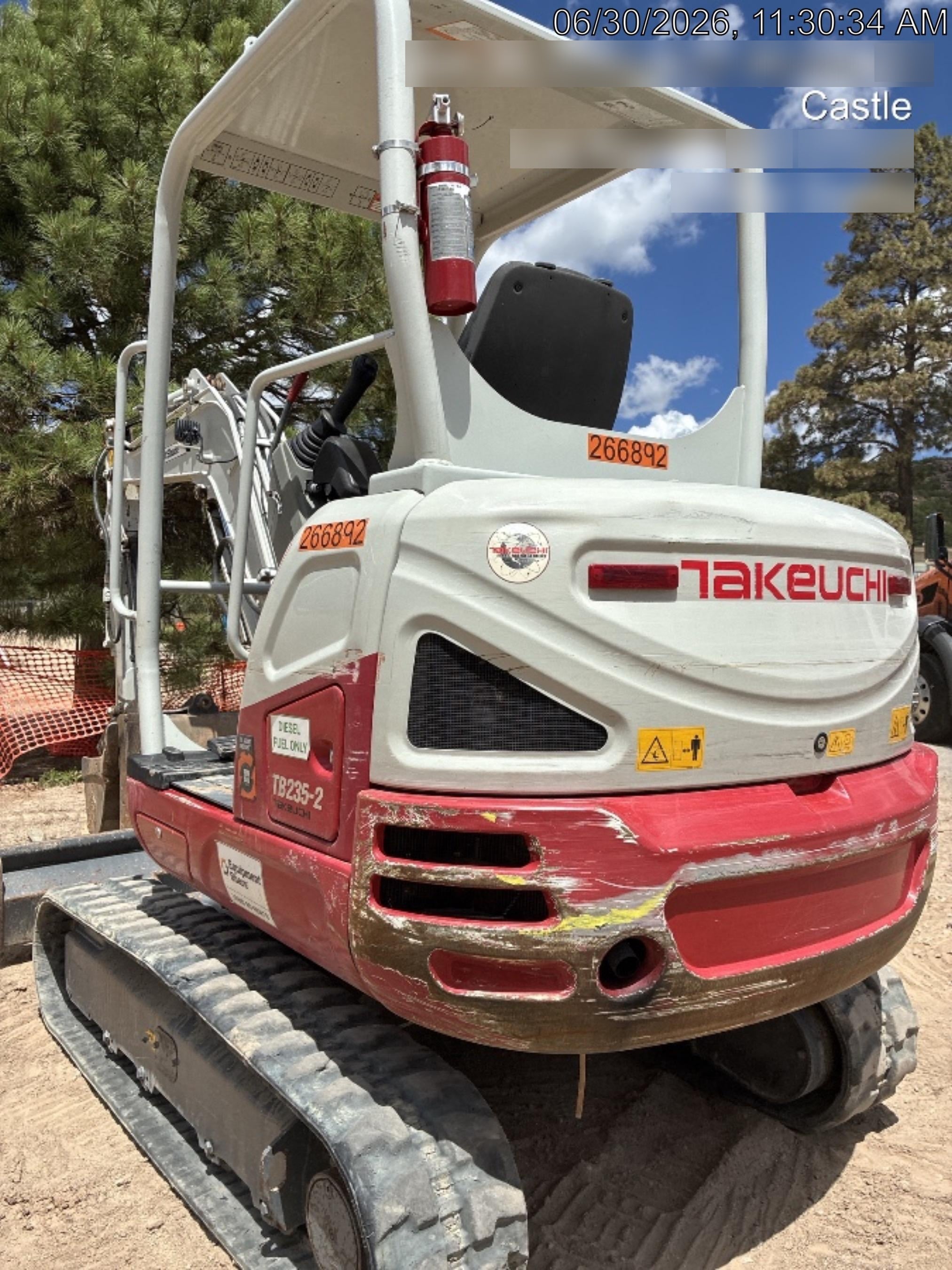 2022 TAKEUCHI TB235-2R