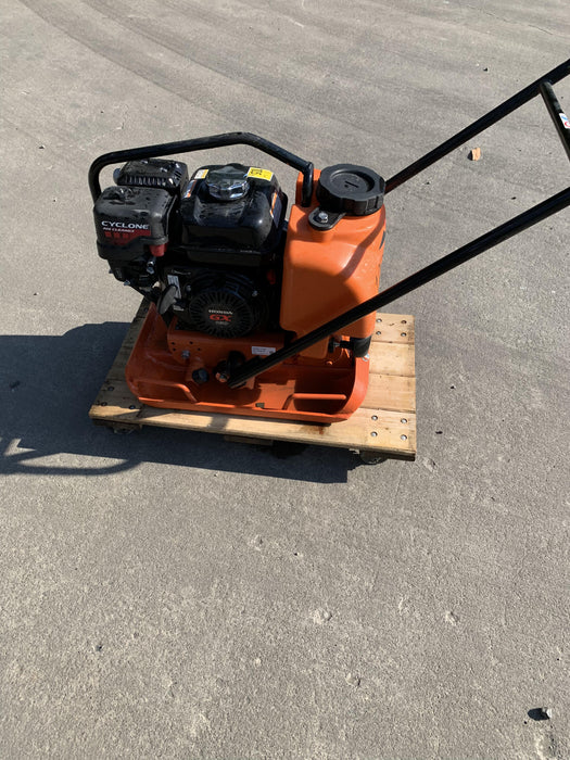 2020 Multiquip MVC82VHW Plate Honda GX160 w/water tank 18 wide