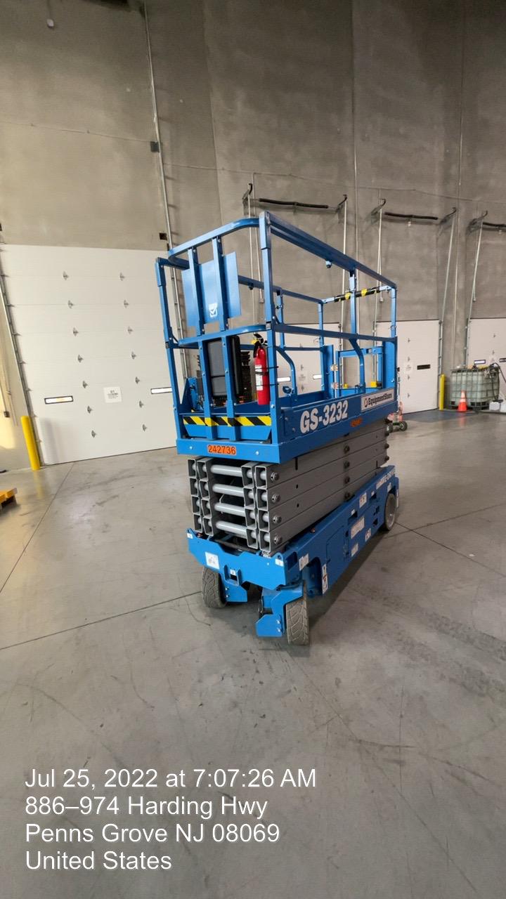 2022 GENIE GS-3232