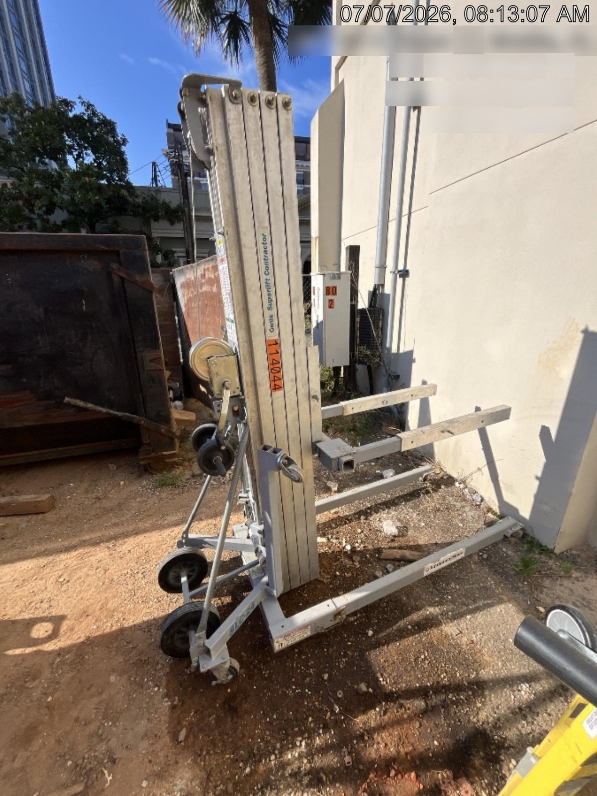 2020 GENIE SLC-24