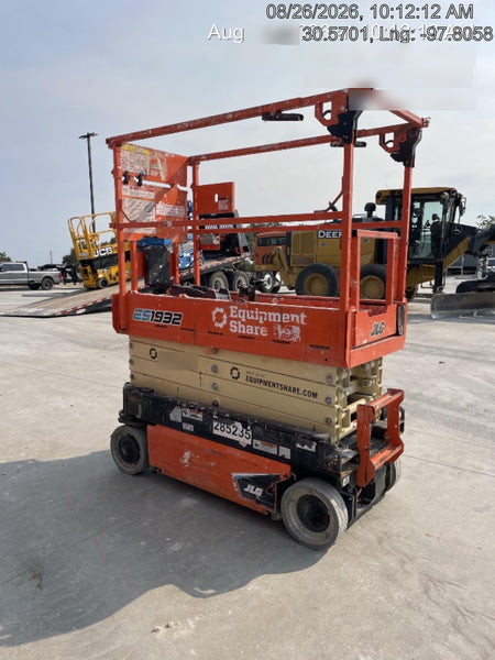 2022 JLG ES1932