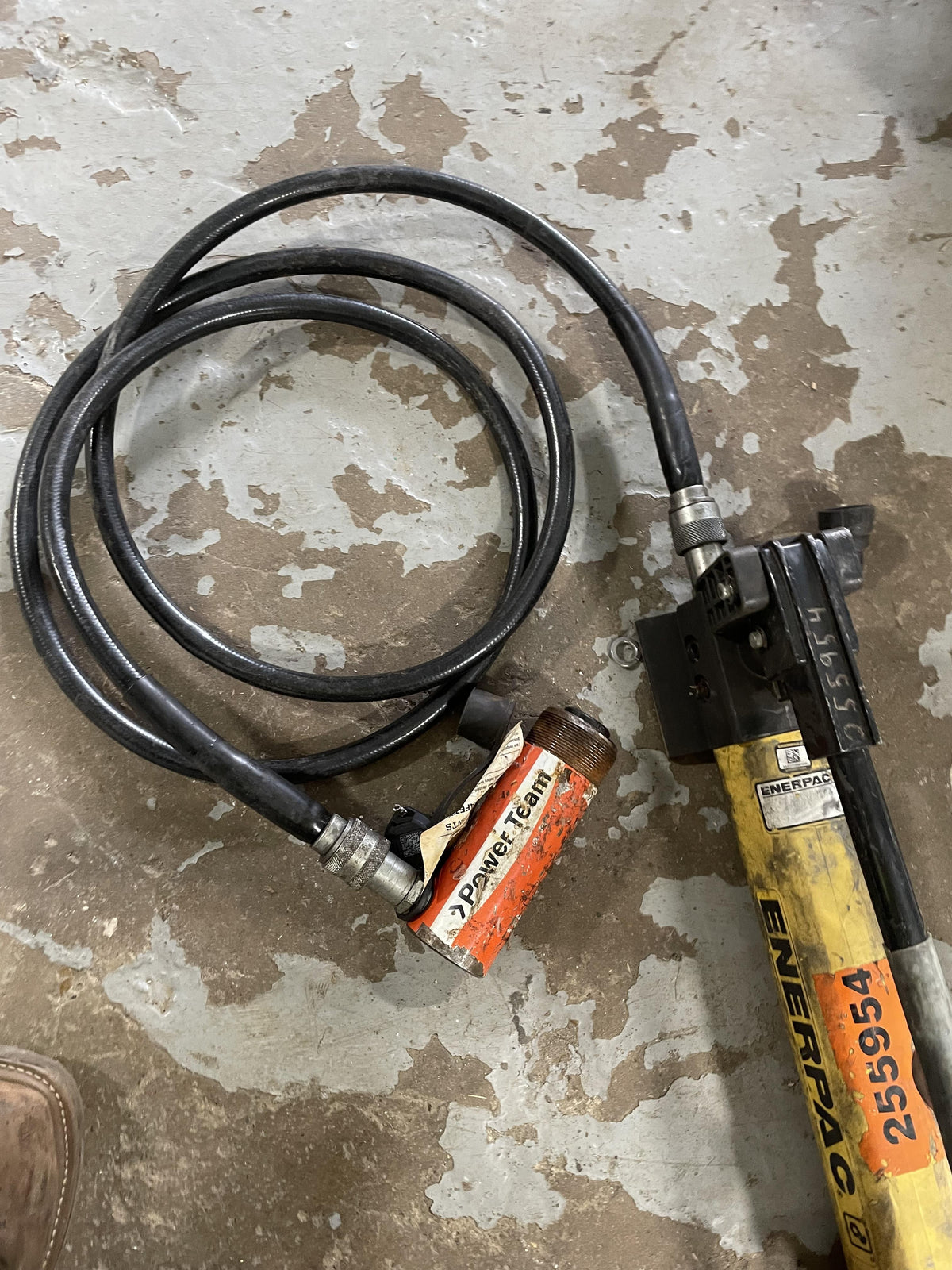 2022 ENERPAC P392