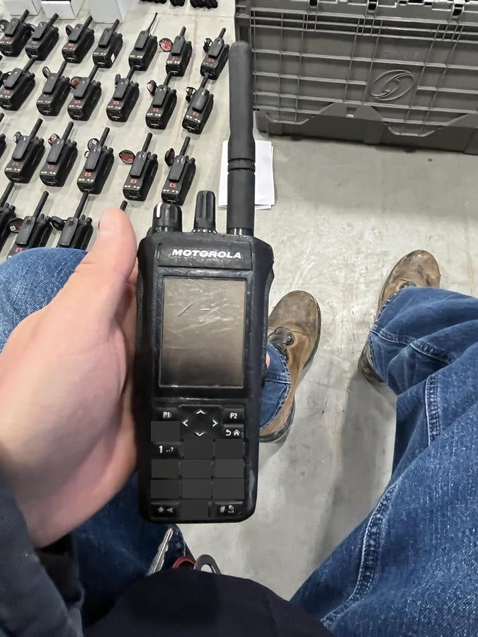 2023 MOTOROLA R7 DISPLAY