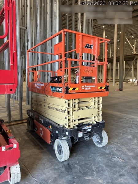 2025 JLG ES3246