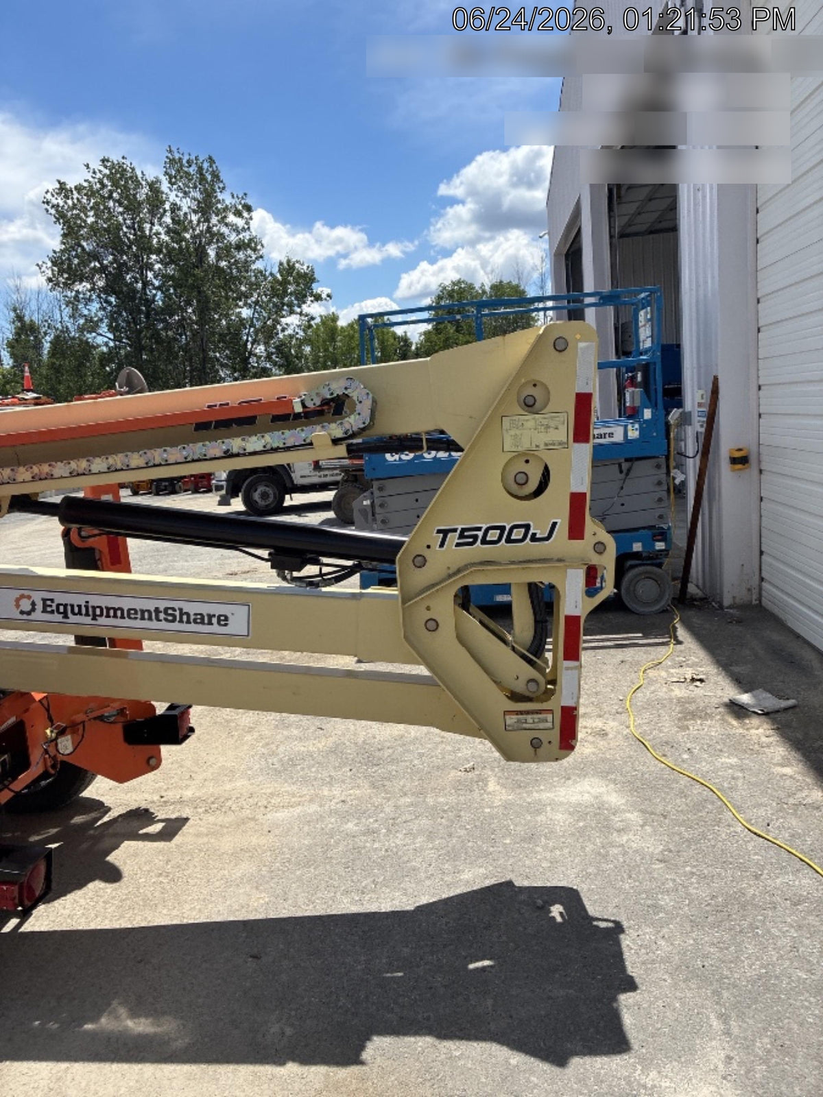 2021 JLG T500J