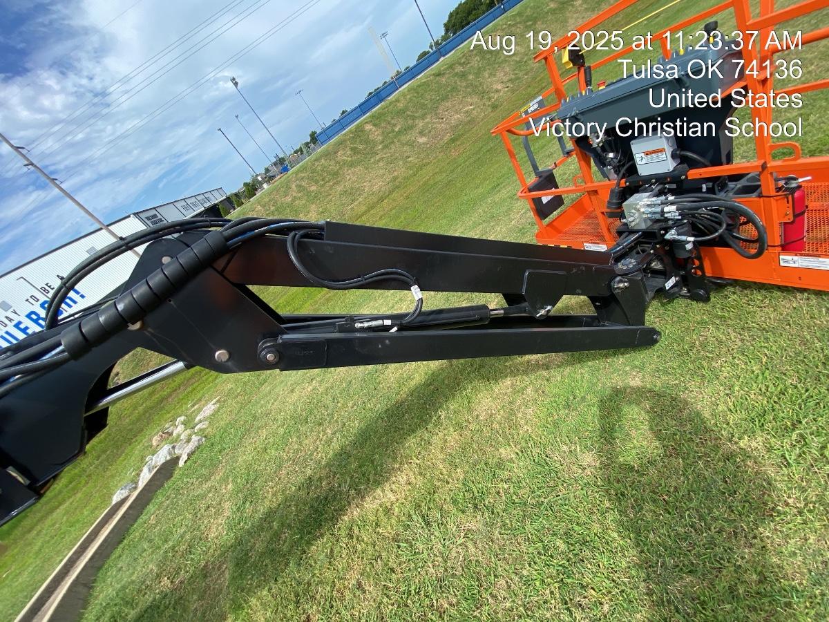 2025 JLG 660SJ