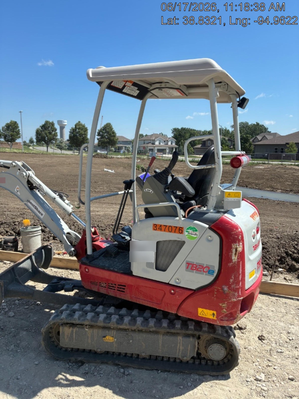 2023 TAKEUCHI TB20e