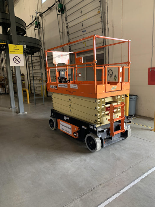 2021 JLG R3246