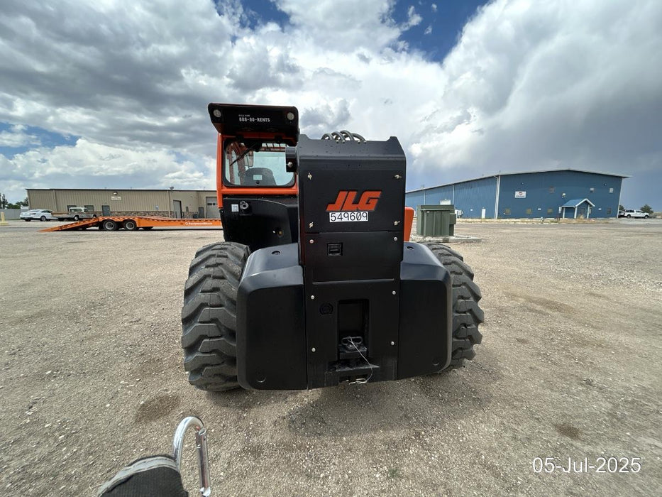 2025 JLG 1732