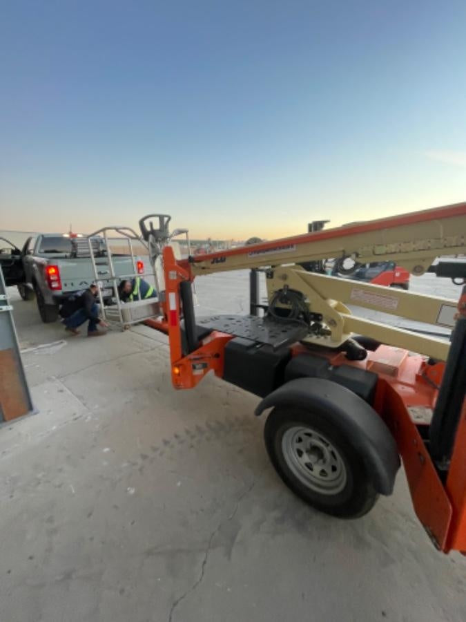 2022 JLG T350