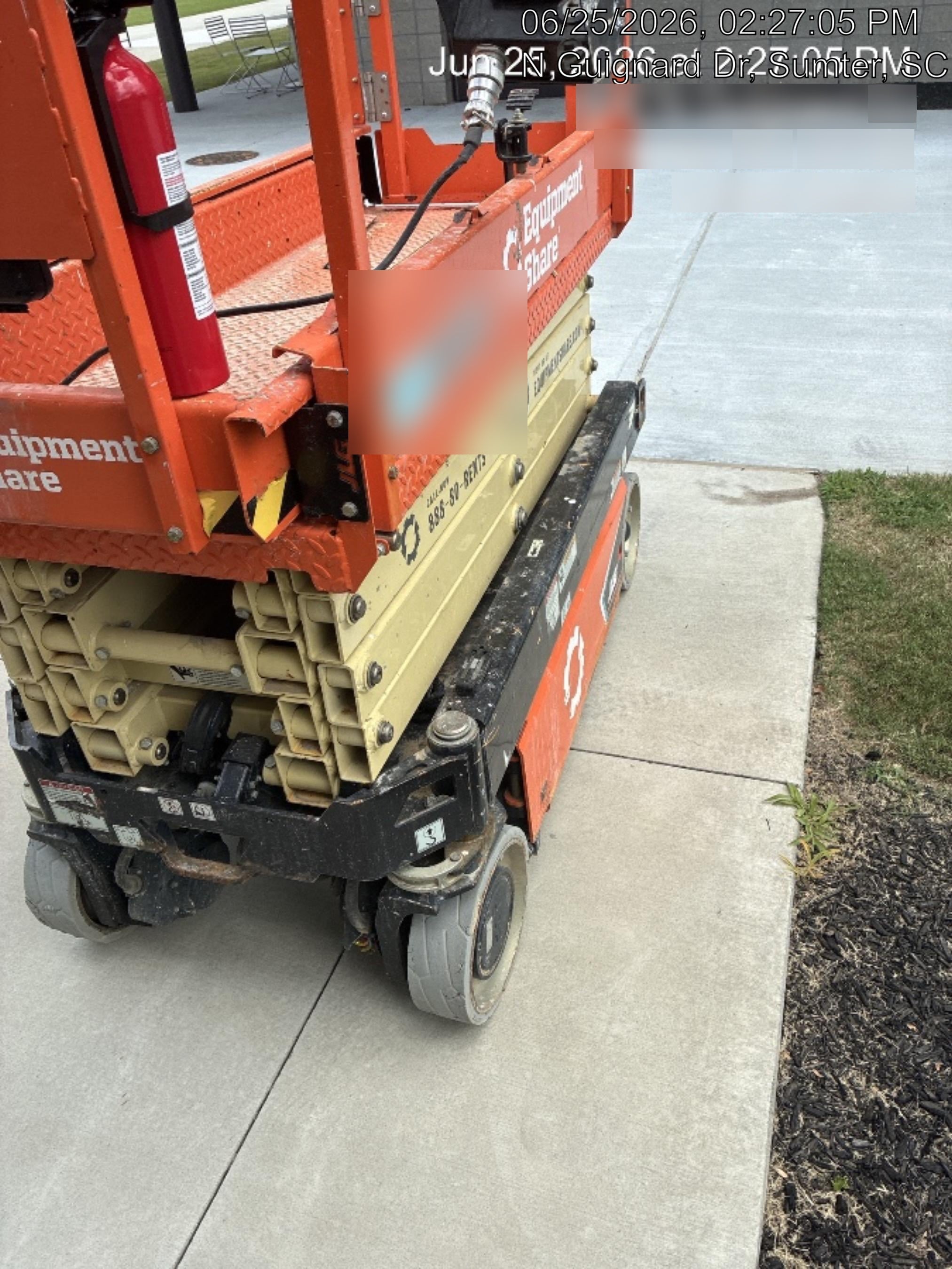2023 JLG ES1932