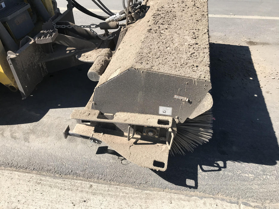 2019 PALADIN Sweepster SB72