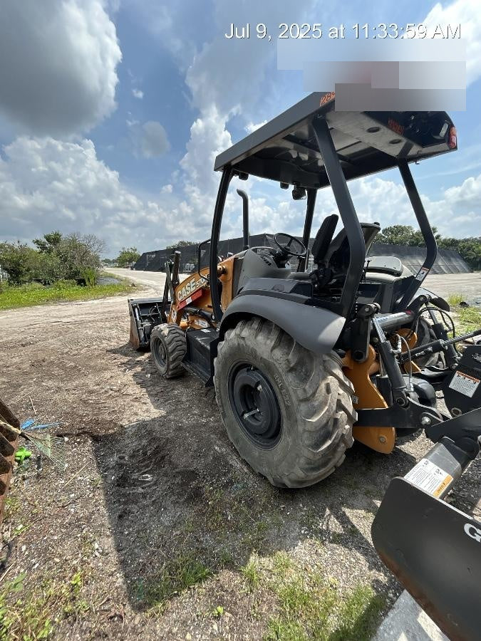 2023 CASE 570N EP