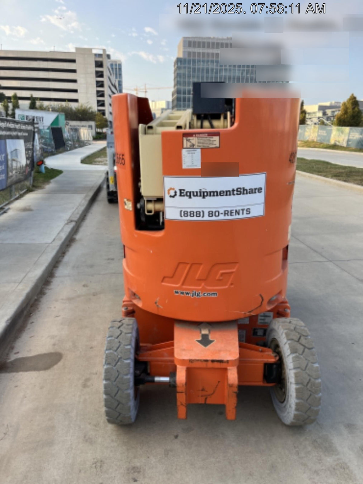 2019 JLG E300AJP
