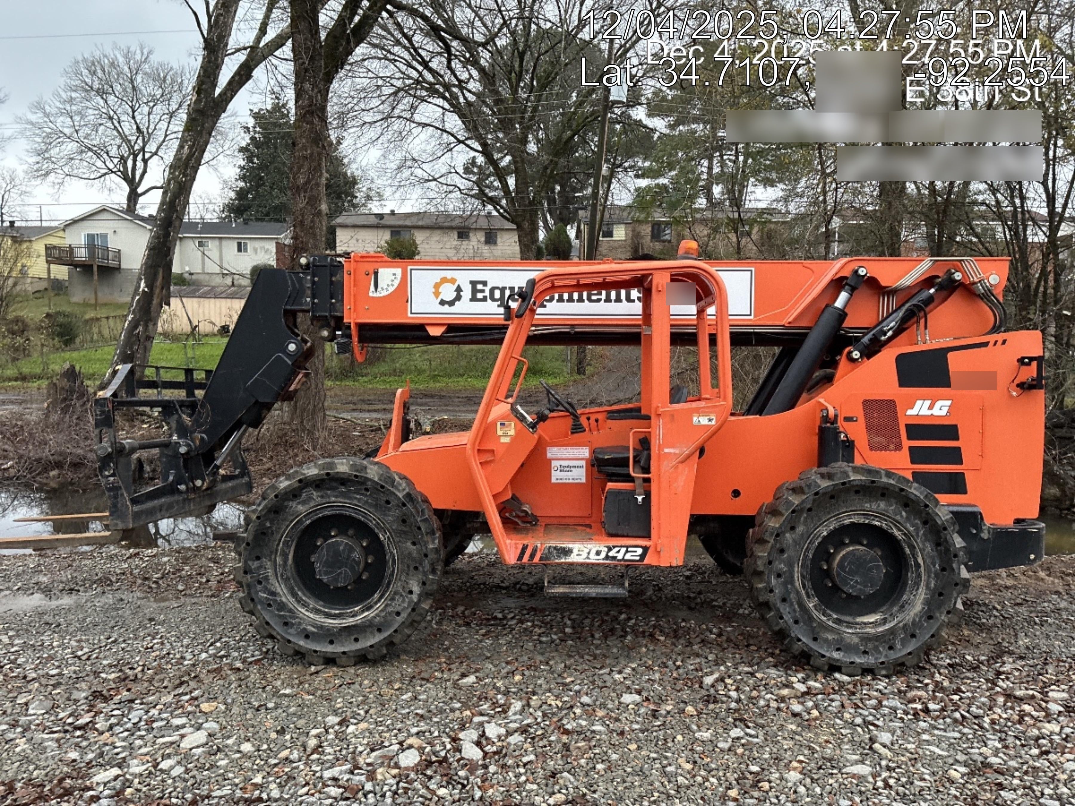 2019 SKYTRAK 8042