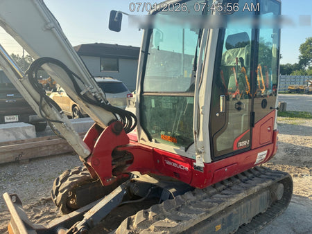 2022 TAKEUCHI TB250-2CR