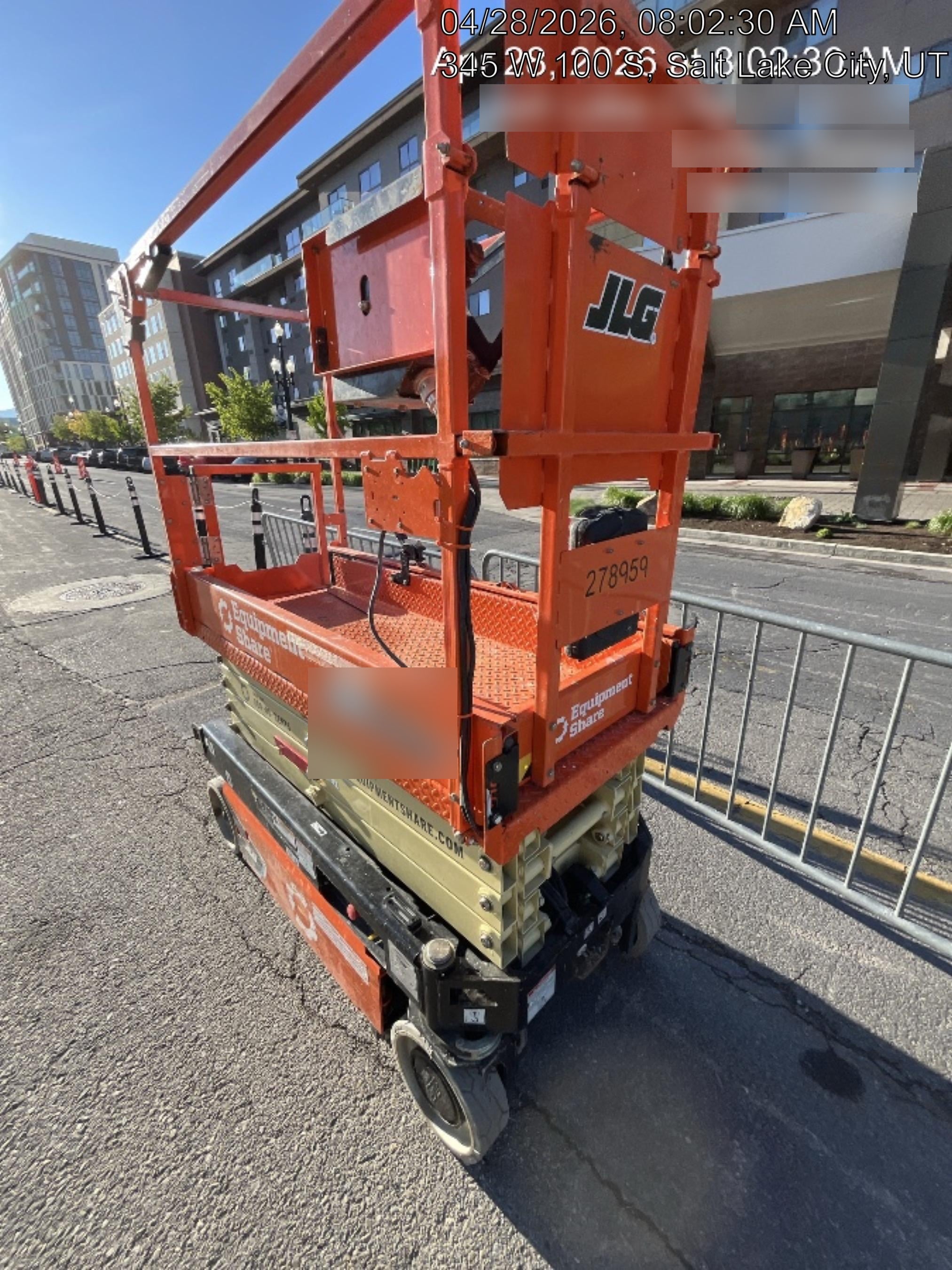 2022 JLG ES1932