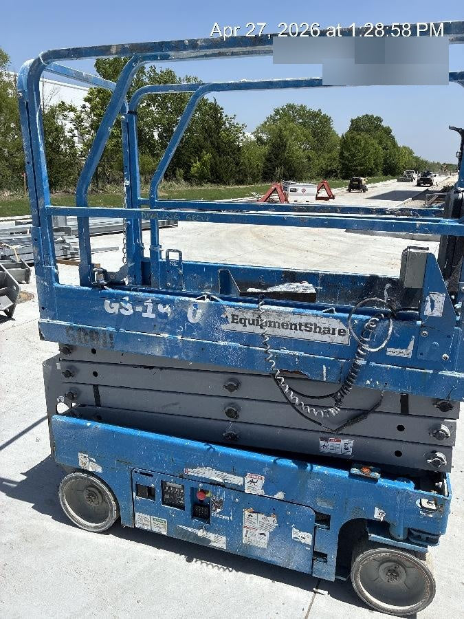 2019 Genie GS-1930 Fixed Rails with Chain Entry