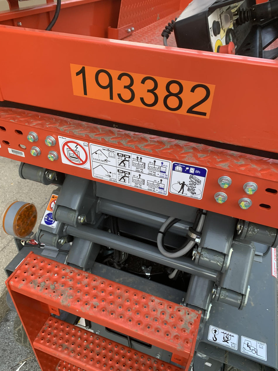 2021 SKYJACK SJ3219