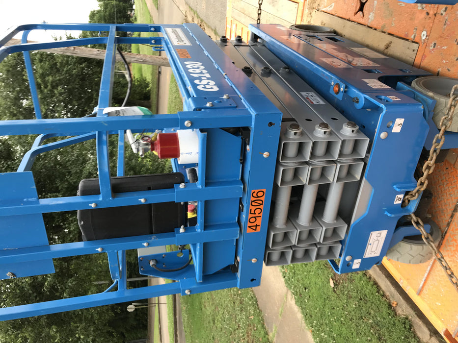 2019 Genie GS-1930 Fixed Rails with Chain Entry