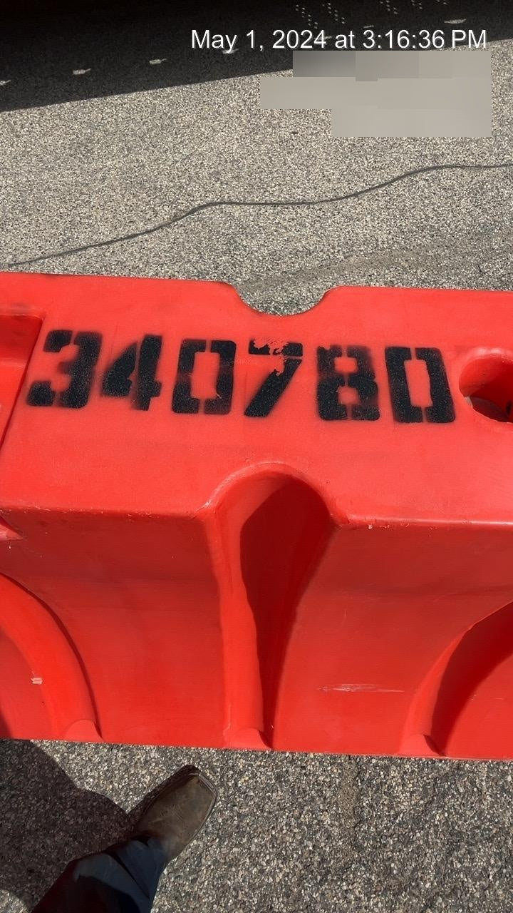 2023 HOUSTON BARRICADE WFB42