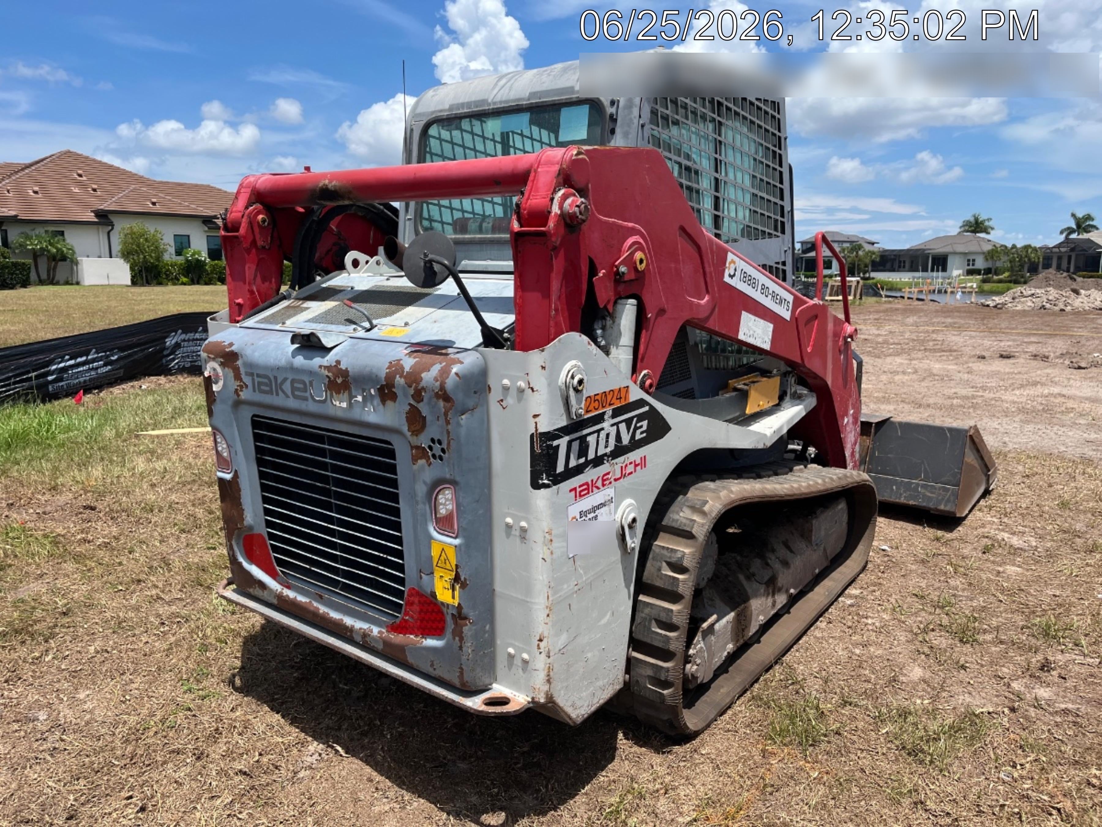 2022 TAKEUCHI TL10V2-CR